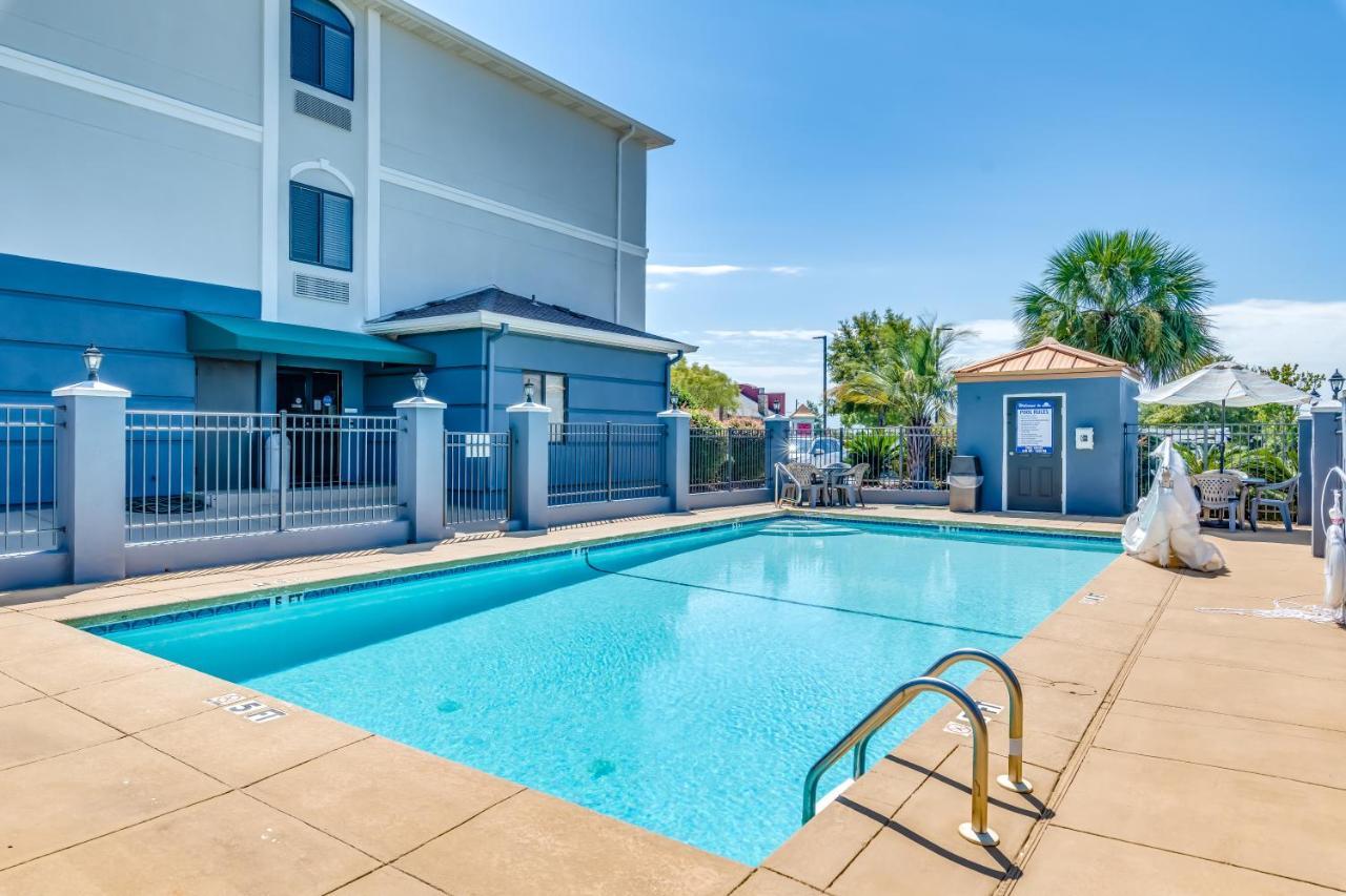 Days Inn & Suites By Wyndham Prattville-Montgomery Dış mekan fotoğraf