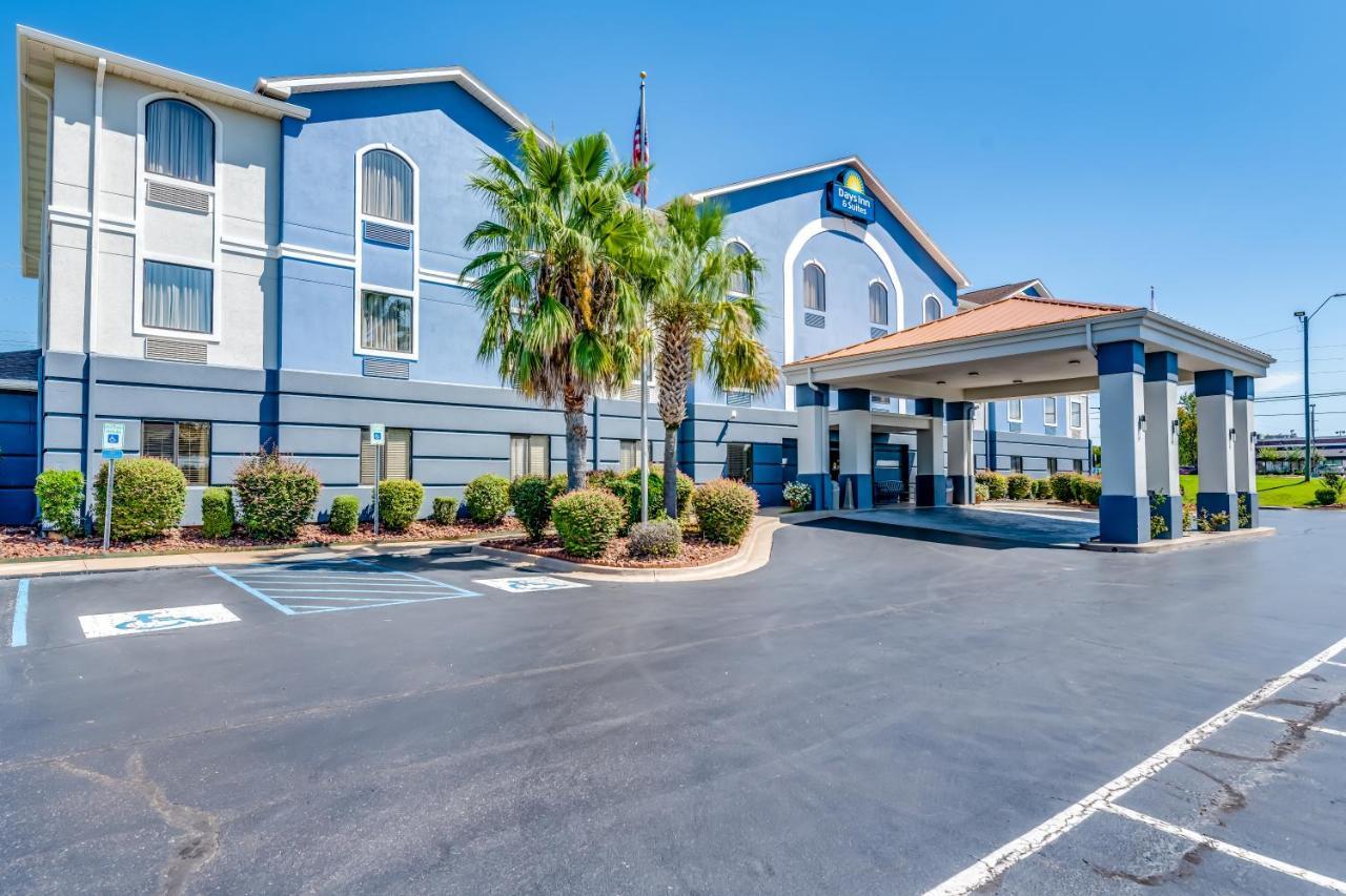 Days Inn & Suites By Wyndham Prattville-Montgomery Dış mekan fotoğraf