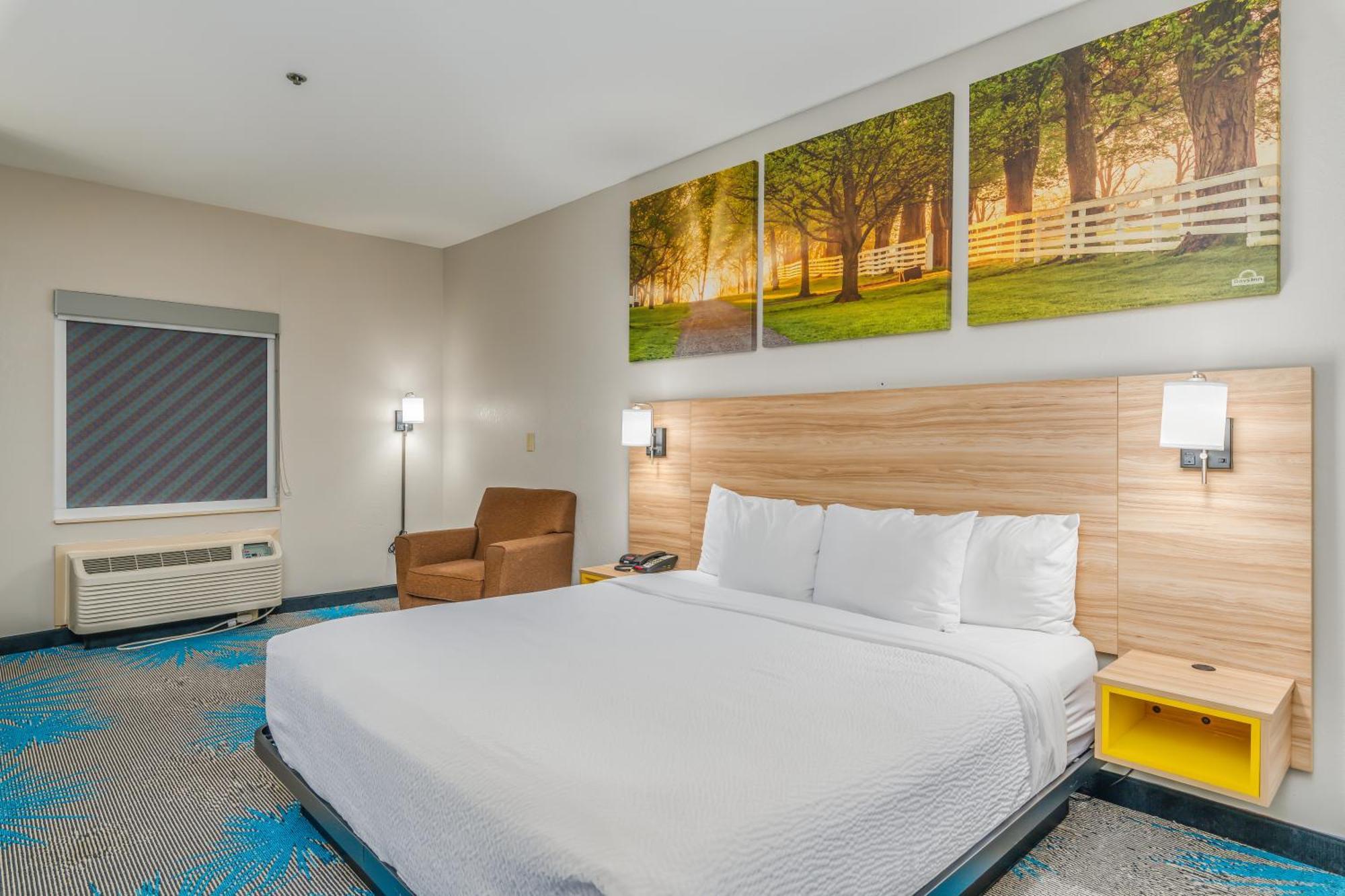 Days Inn & Suites By Wyndham Prattville-Montgomery Dış mekan fotoğraf