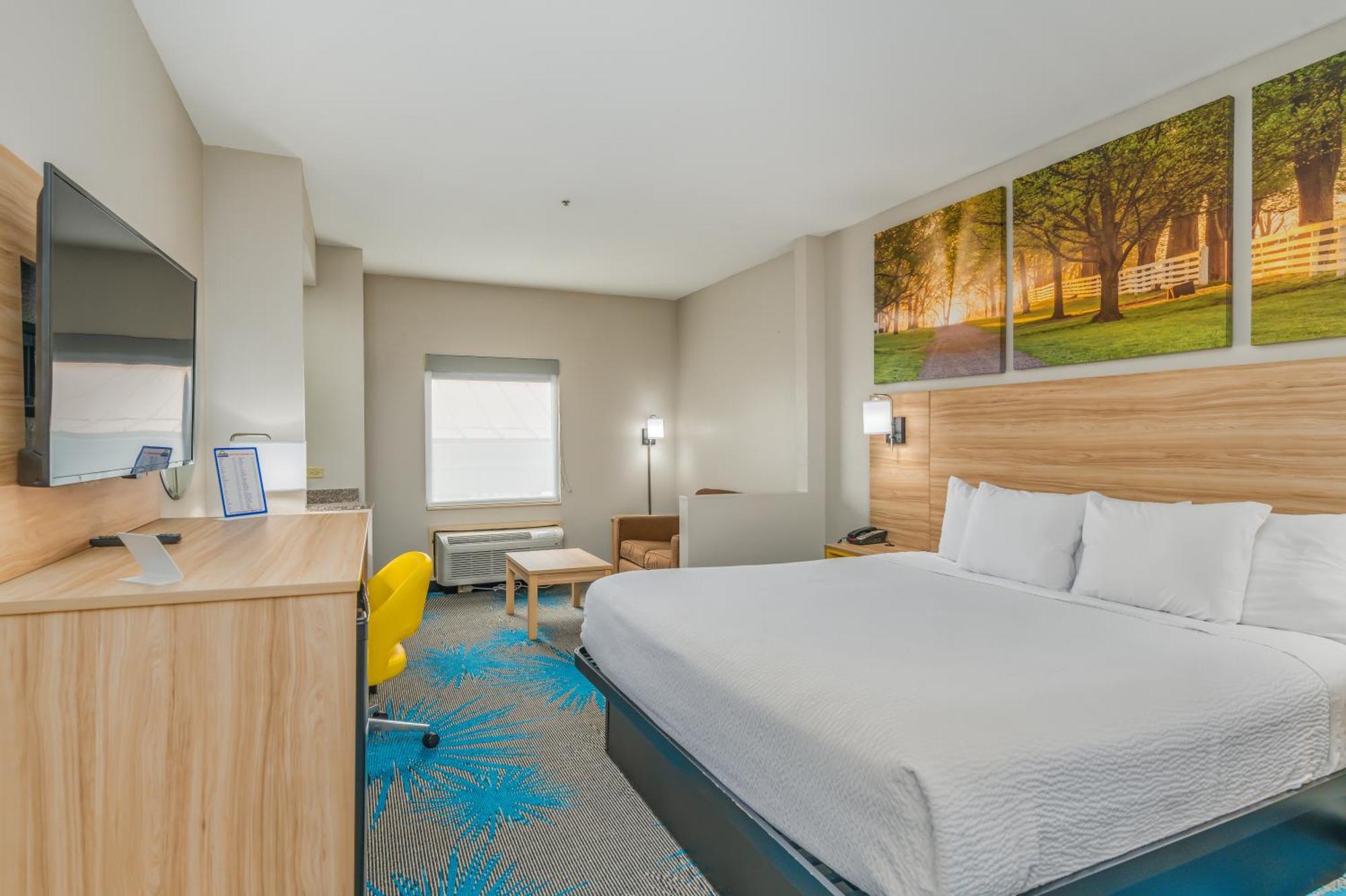 Days Inn & Suites By Wyndham Prattville-Montgomery Dış mekan fotoğraf