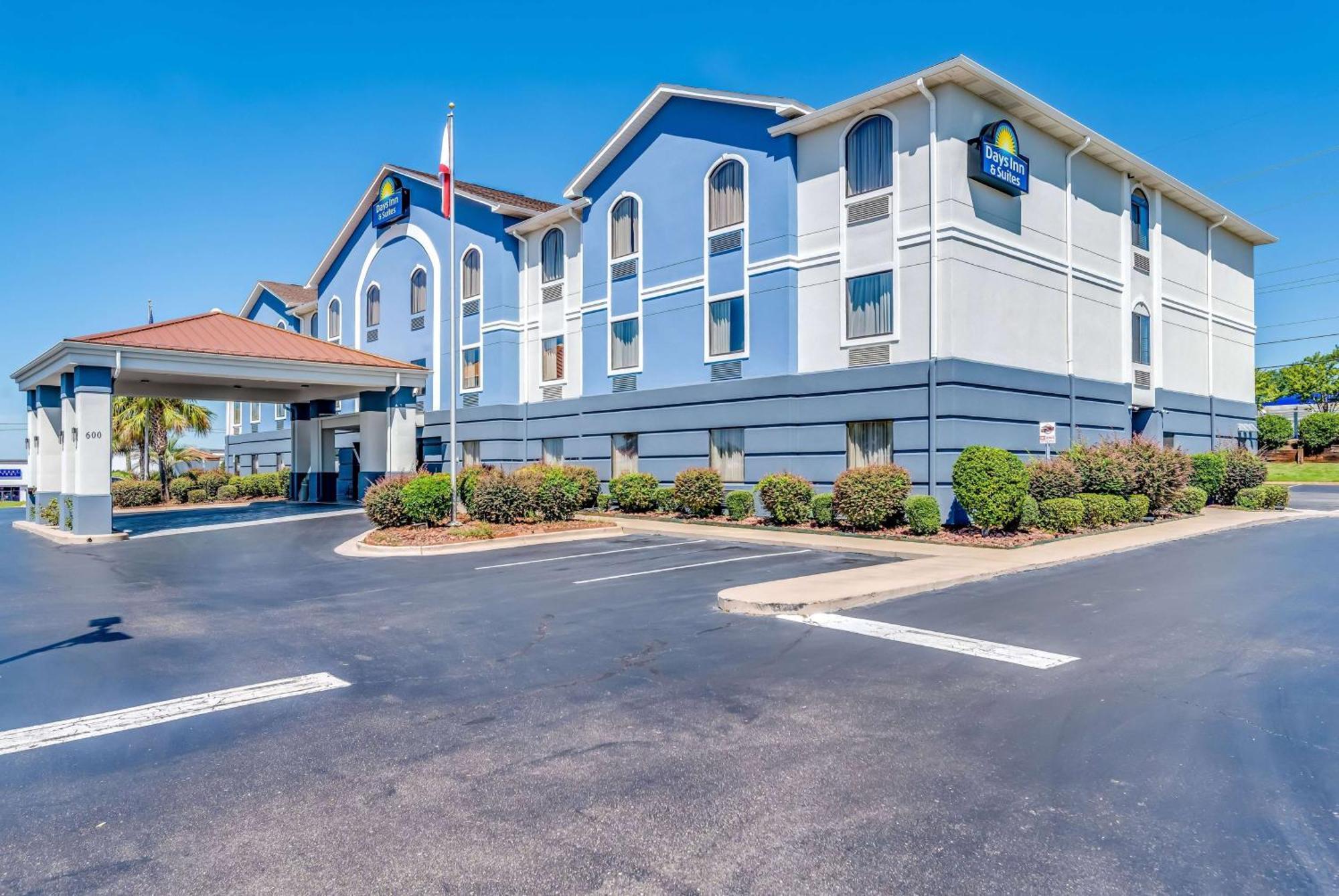 Days Inn & Suites By Wyndham Prattville-Montgomery Dış mekan fotoğraf